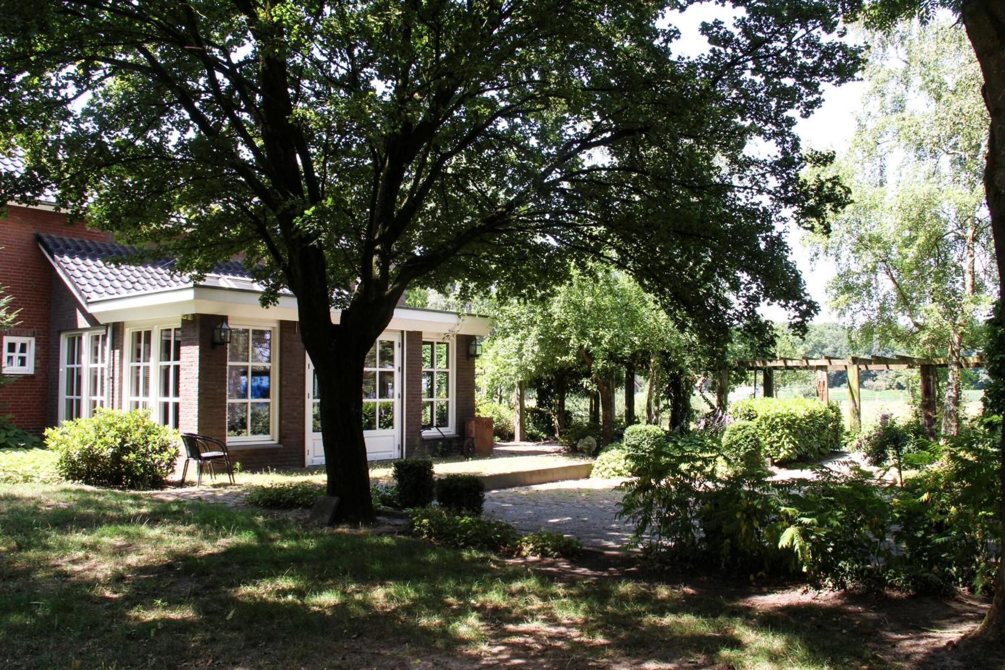 Landhuis De Heibloem Хейтуйсен Экстерьер фото